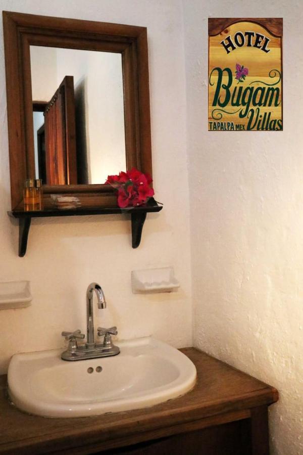 Hotel Bugamvillas タパルパ エクステリア 写真